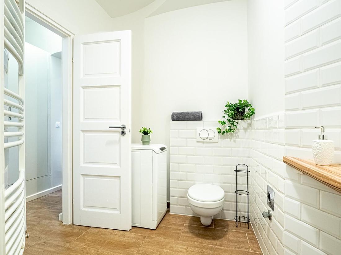 Laura Apartment Budapest Luaran gambar